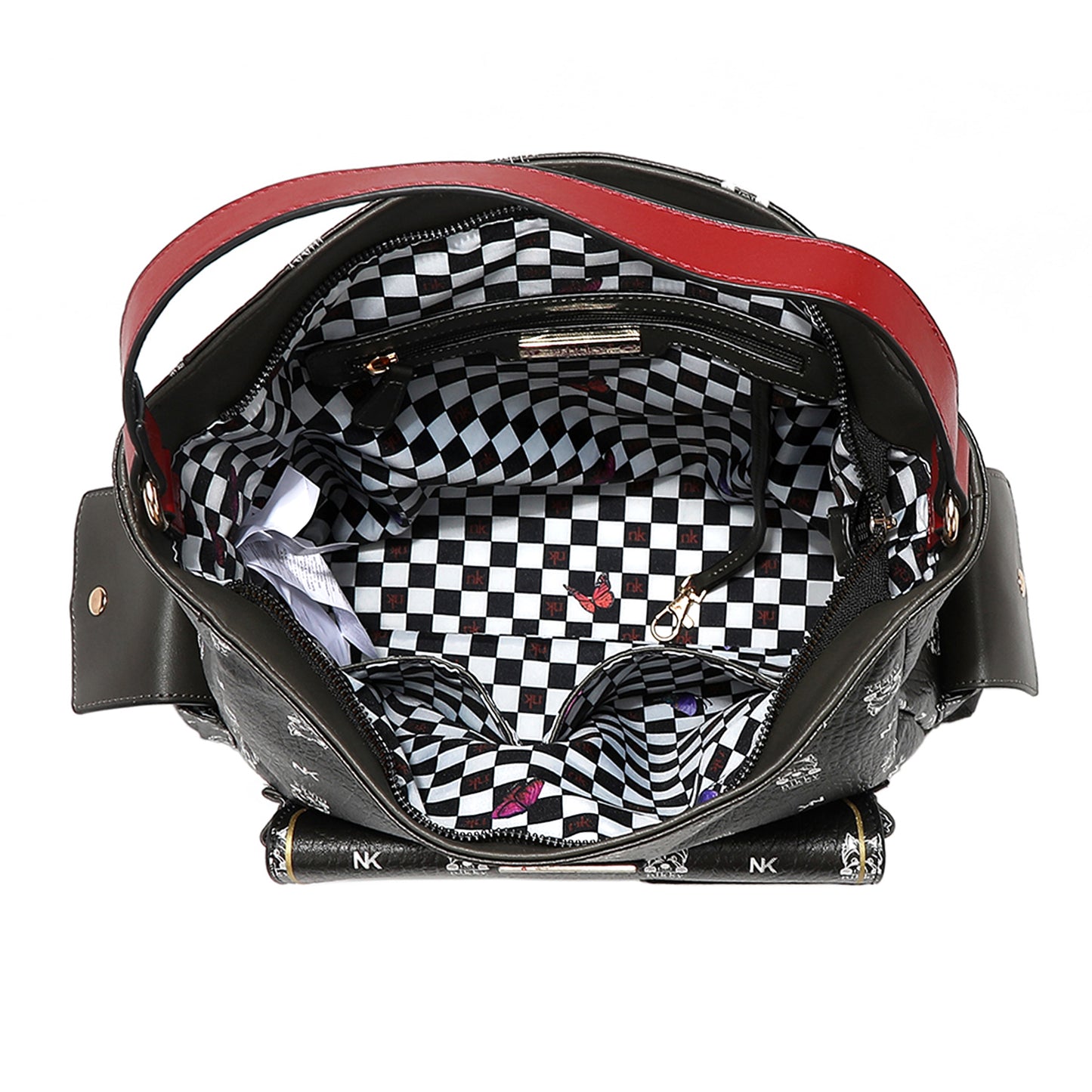 NK12821 NIKKY FINDS MEOW